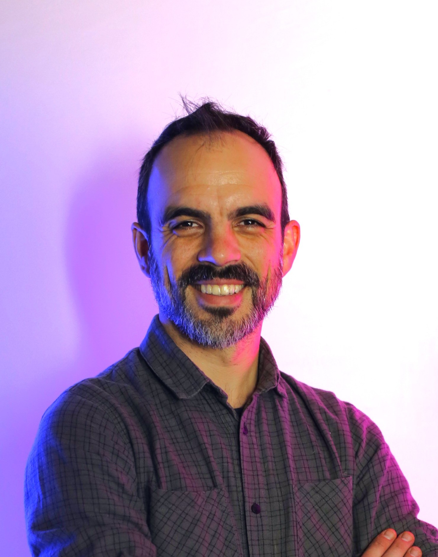 James Kava, professor e mentor em destilação de cannabis
